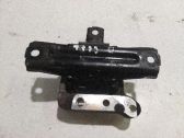 Engine mount bracket