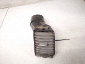 Grille d'aération centrale