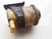 Ausgleichsbehälter Servopumpe