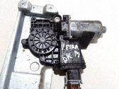 Motor del regulador de la ventanilla de la puerta delantera