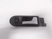 Poignée inférieure de porte avant
