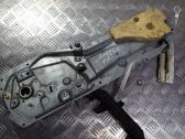 Regulador con motor de la ventanilla de la puerta corredera