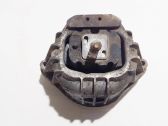 Engine mount bracket
