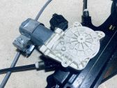 Motor del regulador de la ventanilla de la puerta delantera