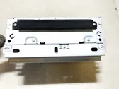Radio / CD-Player / DVD-Player / Navigation