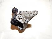 Engine mounting bracket