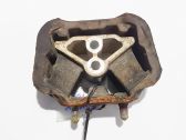 Engine mount bracket