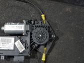 Motor del regulador de la ventanilla de la puerta delantera