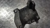 Engine mounting bracket