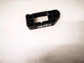 Radiator mount bracket