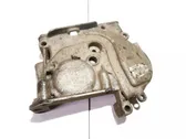 Engine mounting bracket