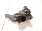 Engine mounting bracket