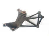 Engine mounting bracket