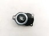 Bouton poussoir de démarrage du moteur