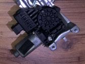 Motor del regulador de la ventanilla de la puerta delantera