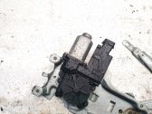 Motor del regulador de la ventanilla de la puerta delantera
