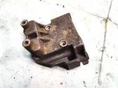 Engine mounting bracket