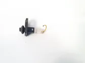 Priekšpusē durvju atvēršanas / aizvēršanas sensors (pīkstulis)