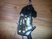 Cerradura de puerta delantera
