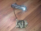 Cerradura de puerta delantera