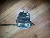 Cerradura de puerta delantera