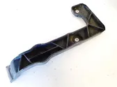 Rear bumper mounting bracket