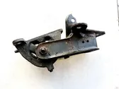 Engine mounting bracket