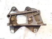 Engine mounting bracket