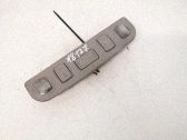 Etuistuimen valo