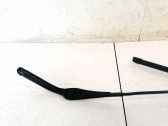 Front wiper blade arm