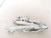 Engine bonnet/hood hinges