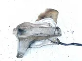 Engine mounting bracket