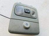 Luz del asiento delantero