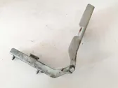 Engine bonnet/hood hinges