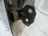 Bisagra superior puerta delantera