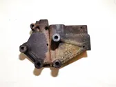 Engine mounting bracket