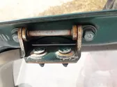 Tailgate/trunk/boot hinge