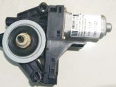 Motor del regulador de la ventanilla de la puerta delantera