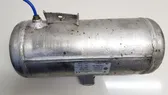 Vacuum air tank