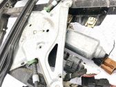 Motor del regulador de la ventanilla de la puerta delantera