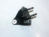 Engine mounting bracket