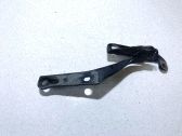 Engine bonnet/hood hinges