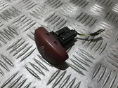 Botón interruptor de luz de peligro