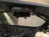 Tailgate/trunk/boot hinge