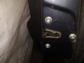 Cerradura de puerta trasera