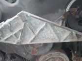 Engine mounting bracket