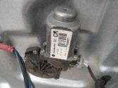 Motor del regulador de la ventanilla de la puerta delantera