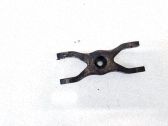 Abrazadera del inyector de combustible