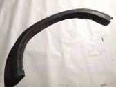 Bande de garniture d’arche arrière