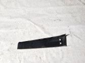 Moldura inferior de faro delantero/faro principal